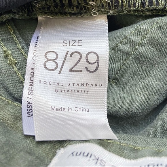 Social Standard by Sanctuary Jeans Skinny High arise Green Camo Size Medium - Picture 7 of 8